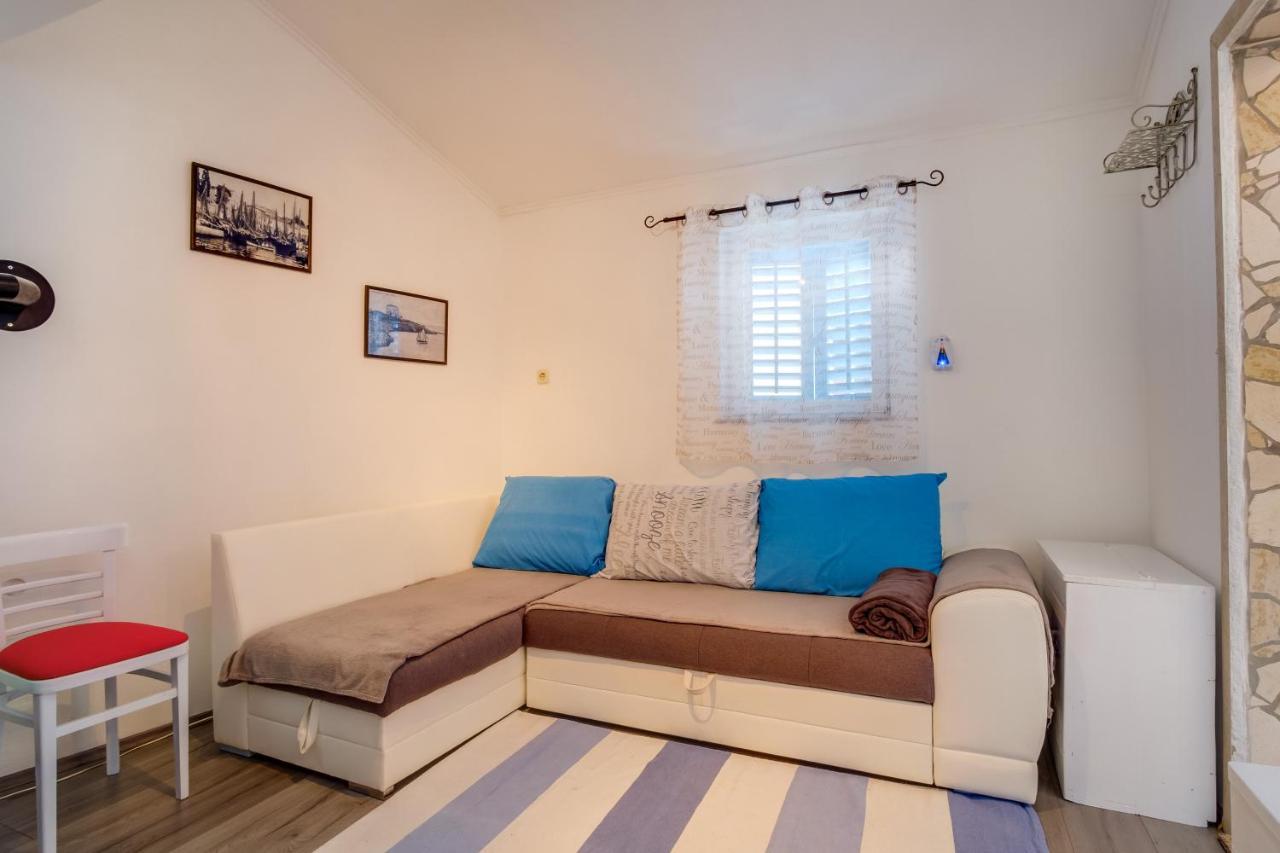 Apartments Kastel Veli Lošinj 外观 照片