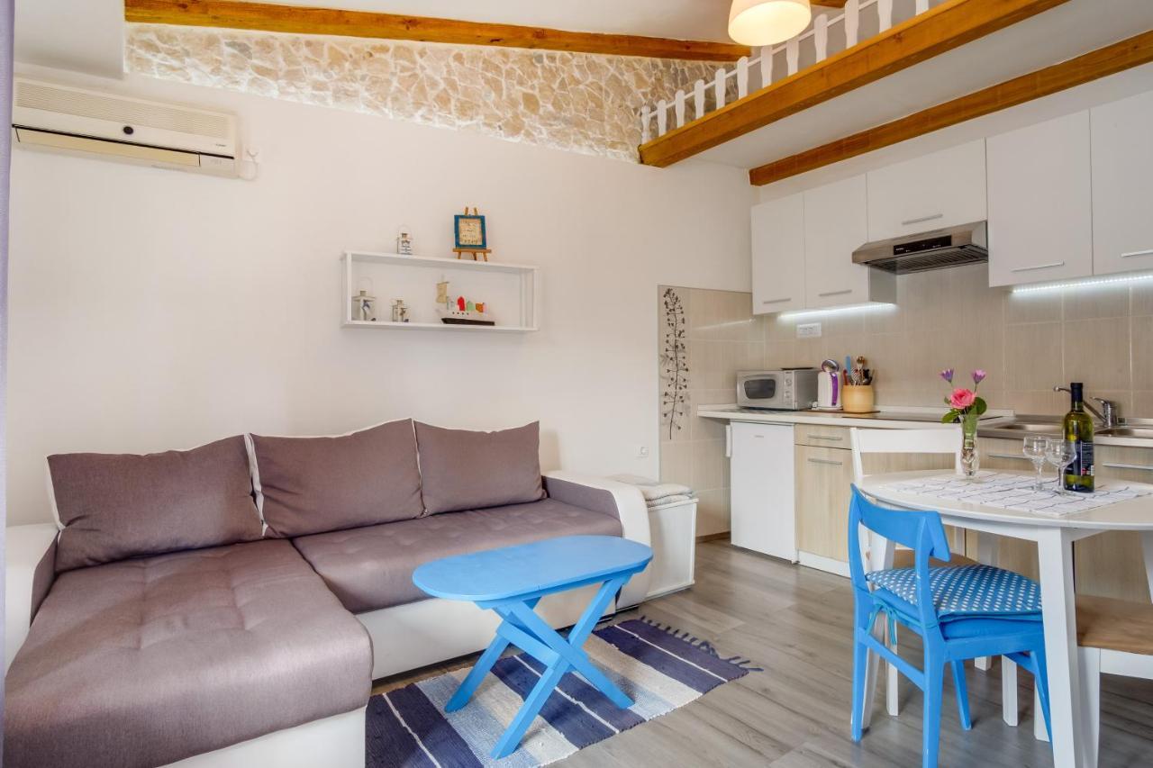 Apartments Kastel Veli Lošinj 外观 照片